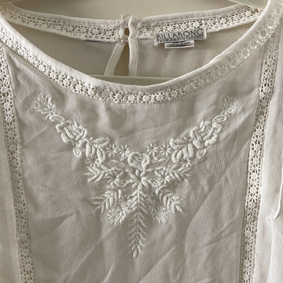 Billabong Sheer Romantic Lace Blouse - medium - Picture 3 of 8
